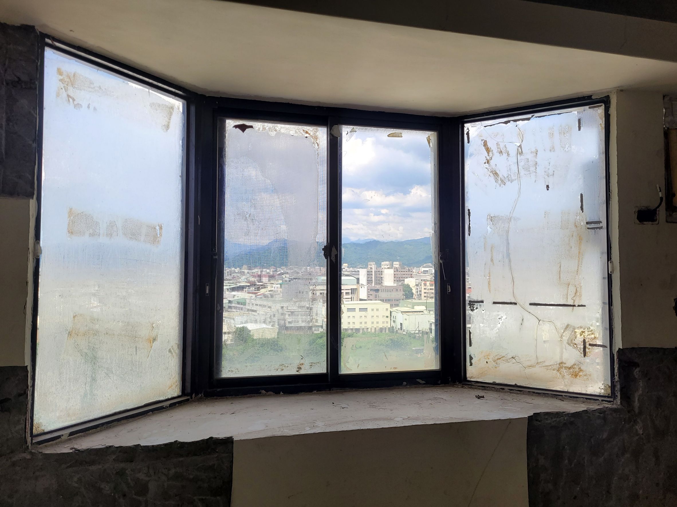 施工中-舊窗戶